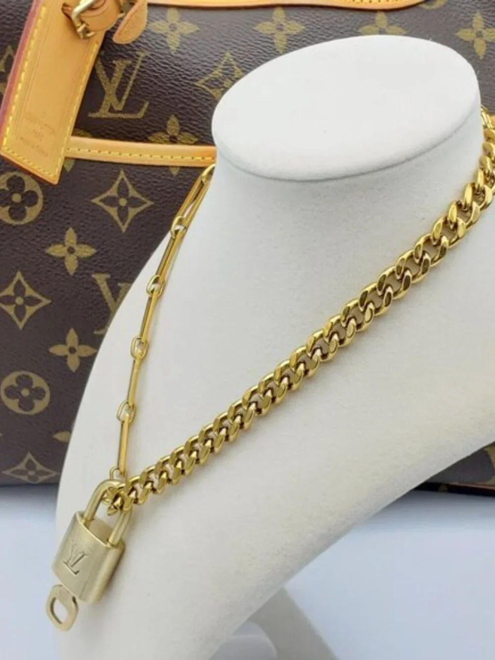 Authentic Louis Vuitton Padlock w/Unbranded Stainless Steel Gold Plated Chain
